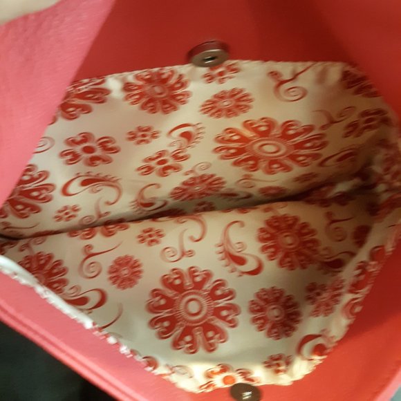 Grace Adelle Shoulder Bag Purse with Clear Make-up Bag & Bag in Barbiecore Pink - Picture 4 of 8